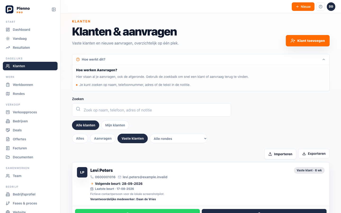 De klantenlijst met zoekbalk en filters